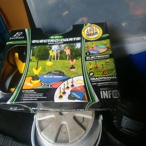 Outside family game Electro Darts
